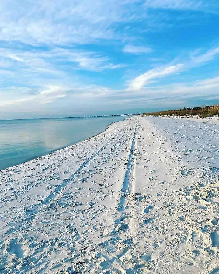 Holiday home 2 Style Pools ! Walk2beach ! 4 Bedrooms ! Board Walk ! Grill ! *