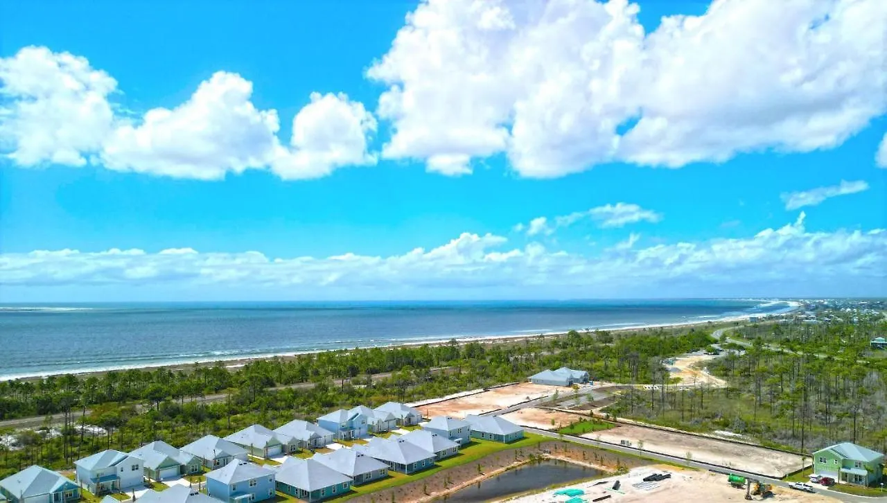 2 Style Pools ! Walk2beach ! 4 Bedrooms ! Board Walk ! Grill ! Holiday home *