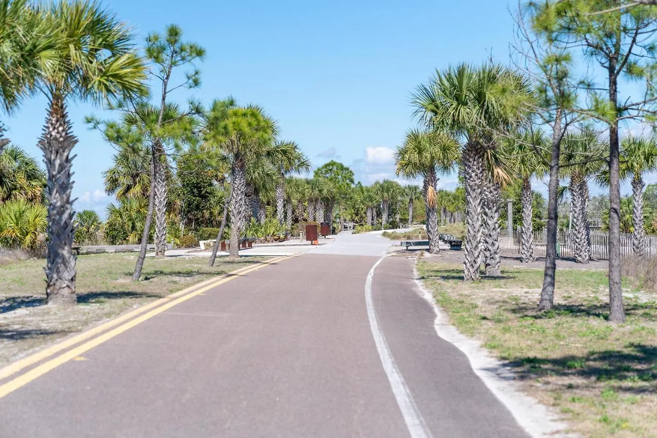 Holiday home 2 Style Pools ! Walk2beach ! 4 Bedrooms ! Board Walk ! Grill !