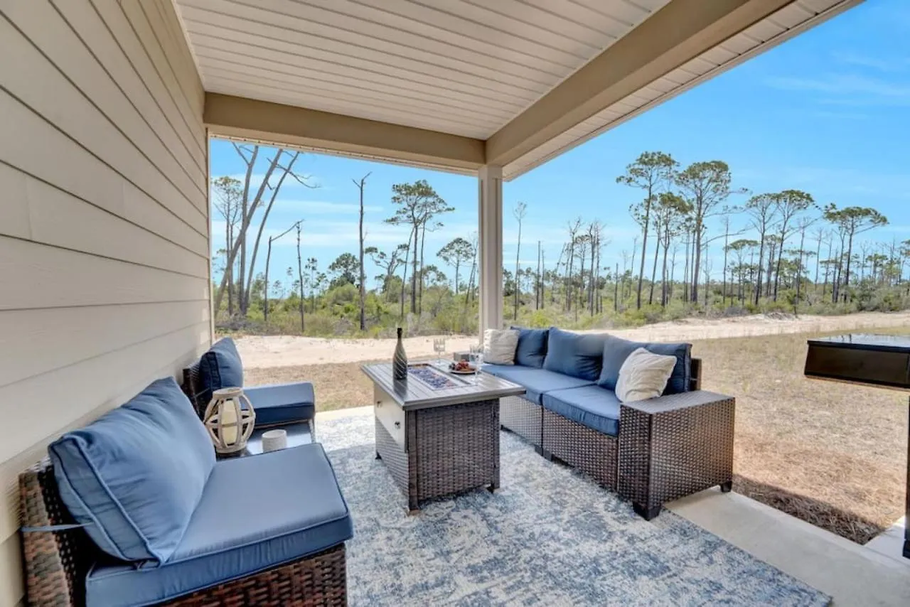 Brand New Build With Ocean Views And Golf Cart Sleeps 12