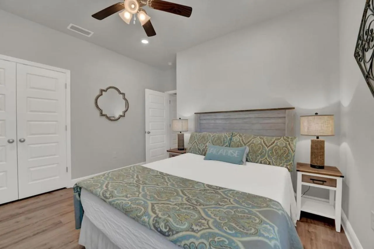Holiday home Brand New Build With Ocean Views And Golf Cart Sleeps 12