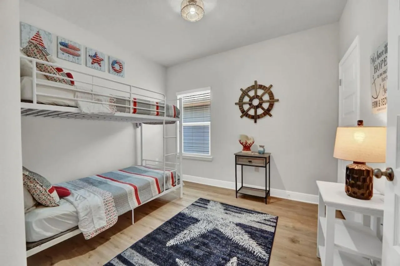 Brand New Build With Ocean Views And Golf Cart Sleeps 12 *