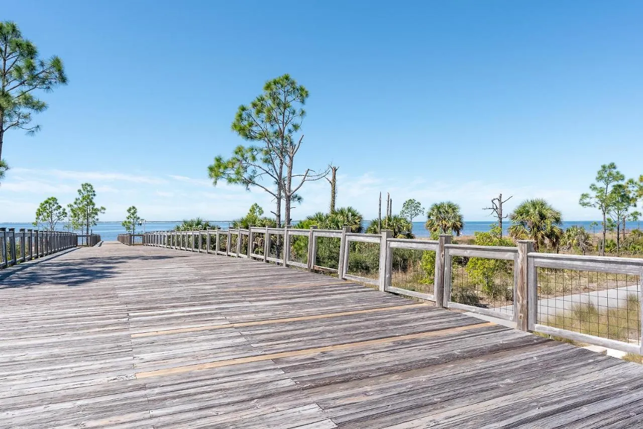 2 Style Pools ! Walk2beach ! 4 Bedrooms ! Board Walk ! Grill ! Holiday home Port St. Joe