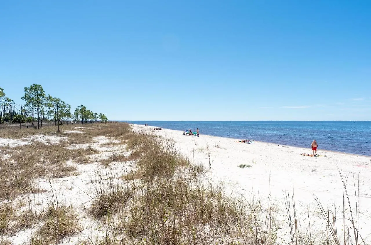2 Style Pools ! Walk2beach ! 4 Bedrooms ! Board Walk ! Grill ! *