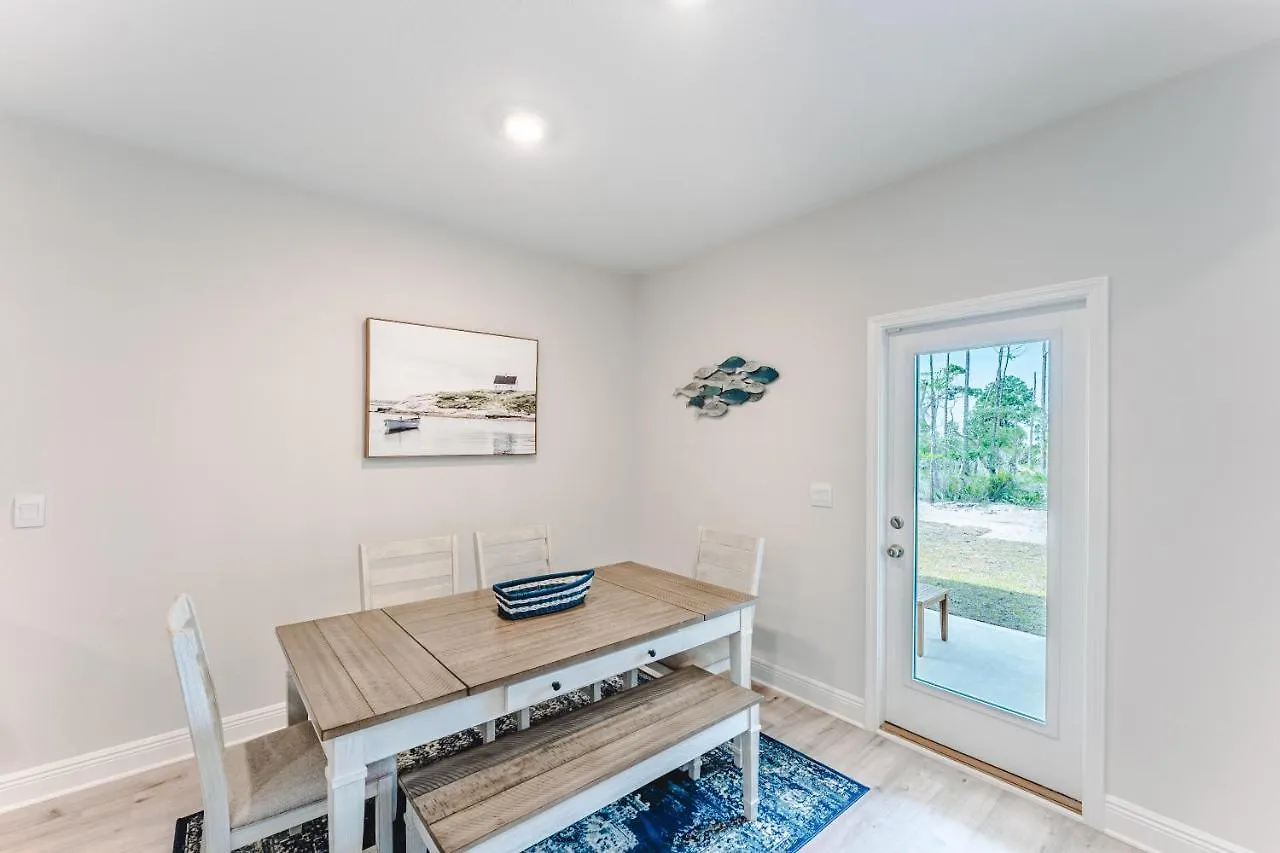 2 Style Pools ! Walk2beach ! 4 Bedrooms ! Board Walk ! Grill ! Holiday home *