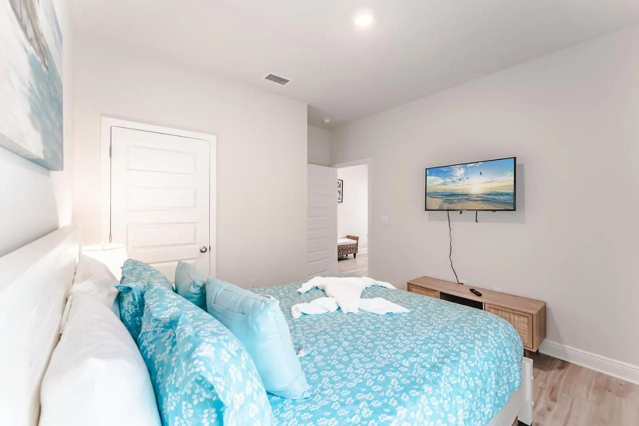 2 Style Pools ! Walk2beach ! 4 Bedrooms ! Board Walk ! Grill ! Holiday home Port St. Joe