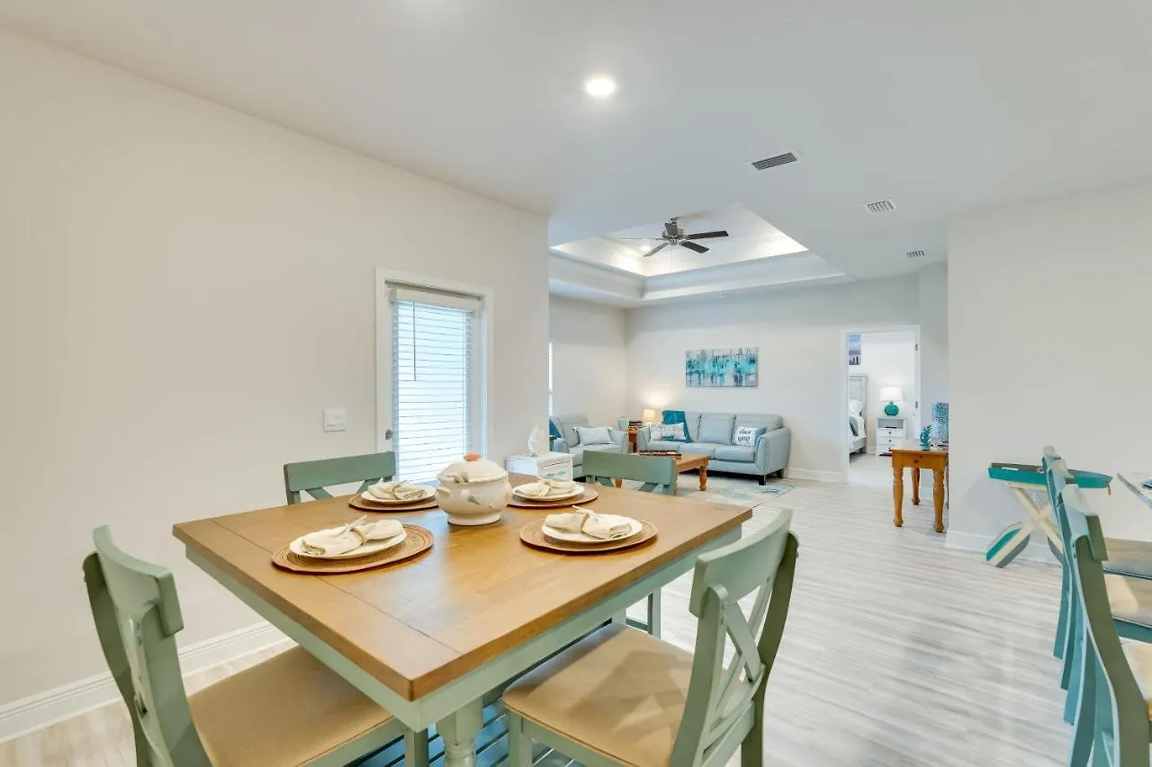 Snowbird Retreat Port St Joe Near Beach! Holiday home