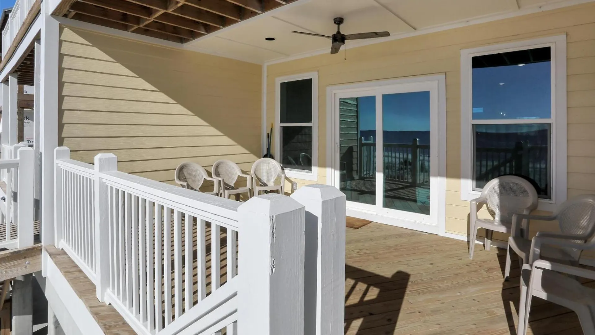 Pelican's Perch By Pristine Vacation Apartment