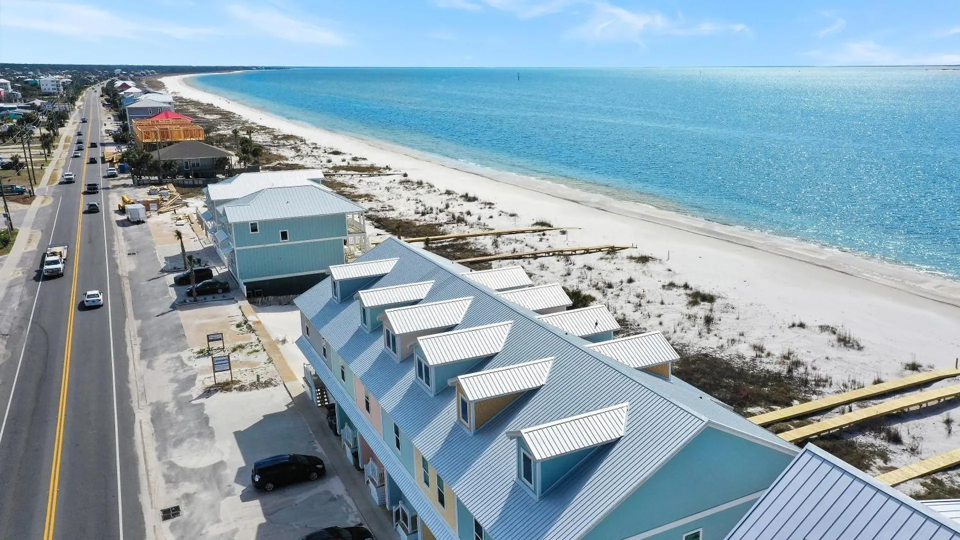 Pelican's Perch By Pristine Vacation Apartment