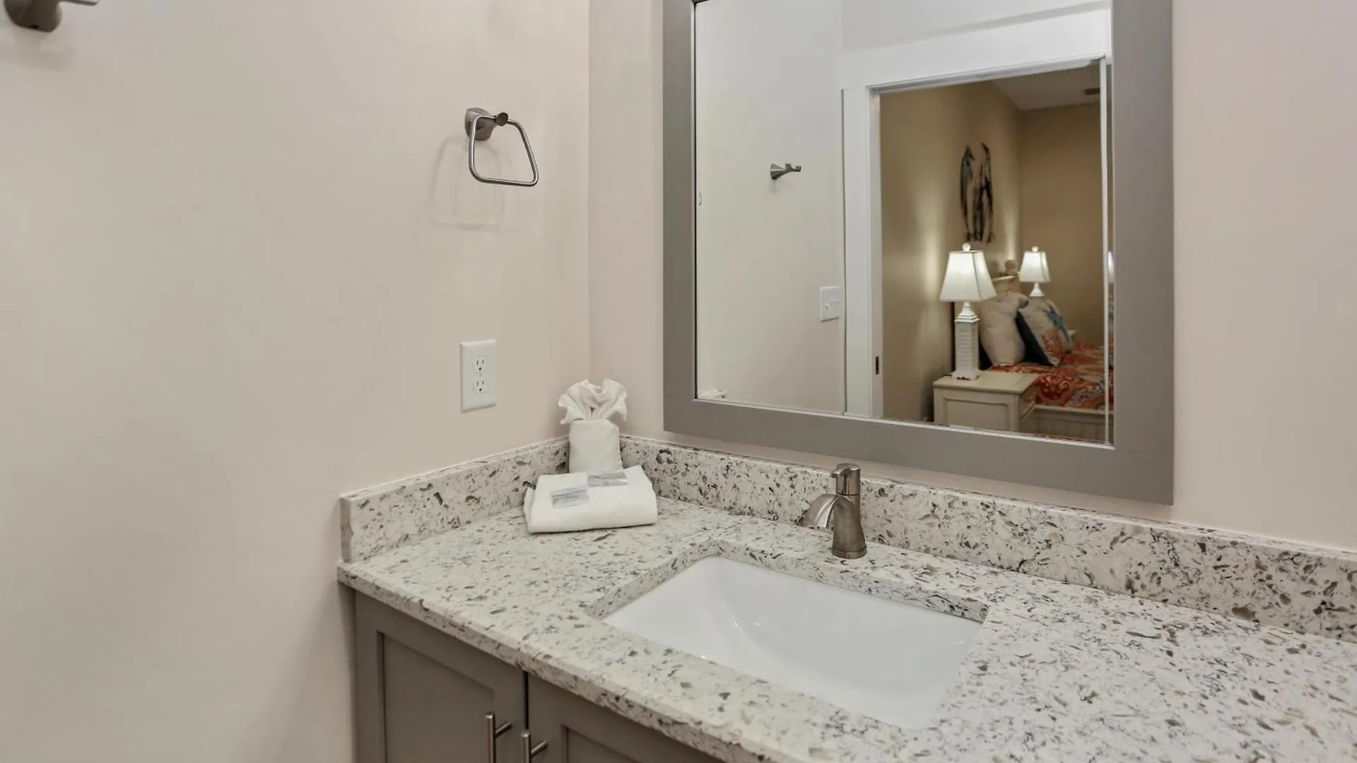 Apartment Pelican's Perch By Pristine Vacation Port St. Joe