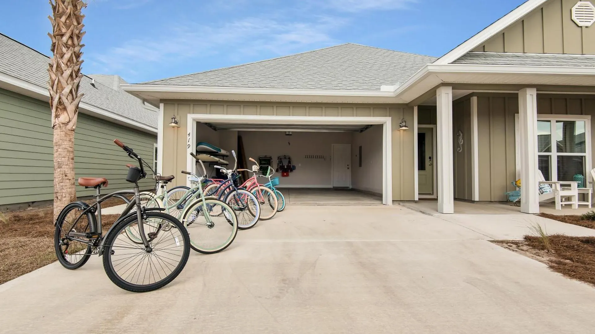 Minutes To Beach ,golf Cart Included, Ocean View Pool ,beach Equip, Ocean Therapy Holiday home *