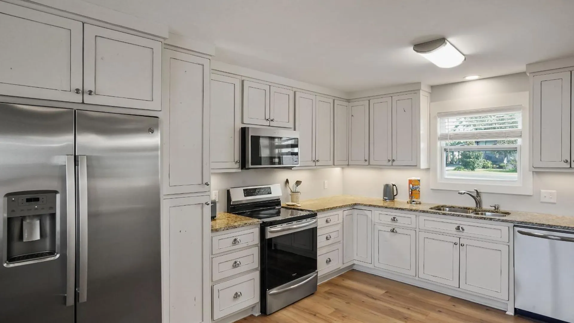 Southern Mermaid Cottage- Pet Friendly Fenced * Port St. Joe