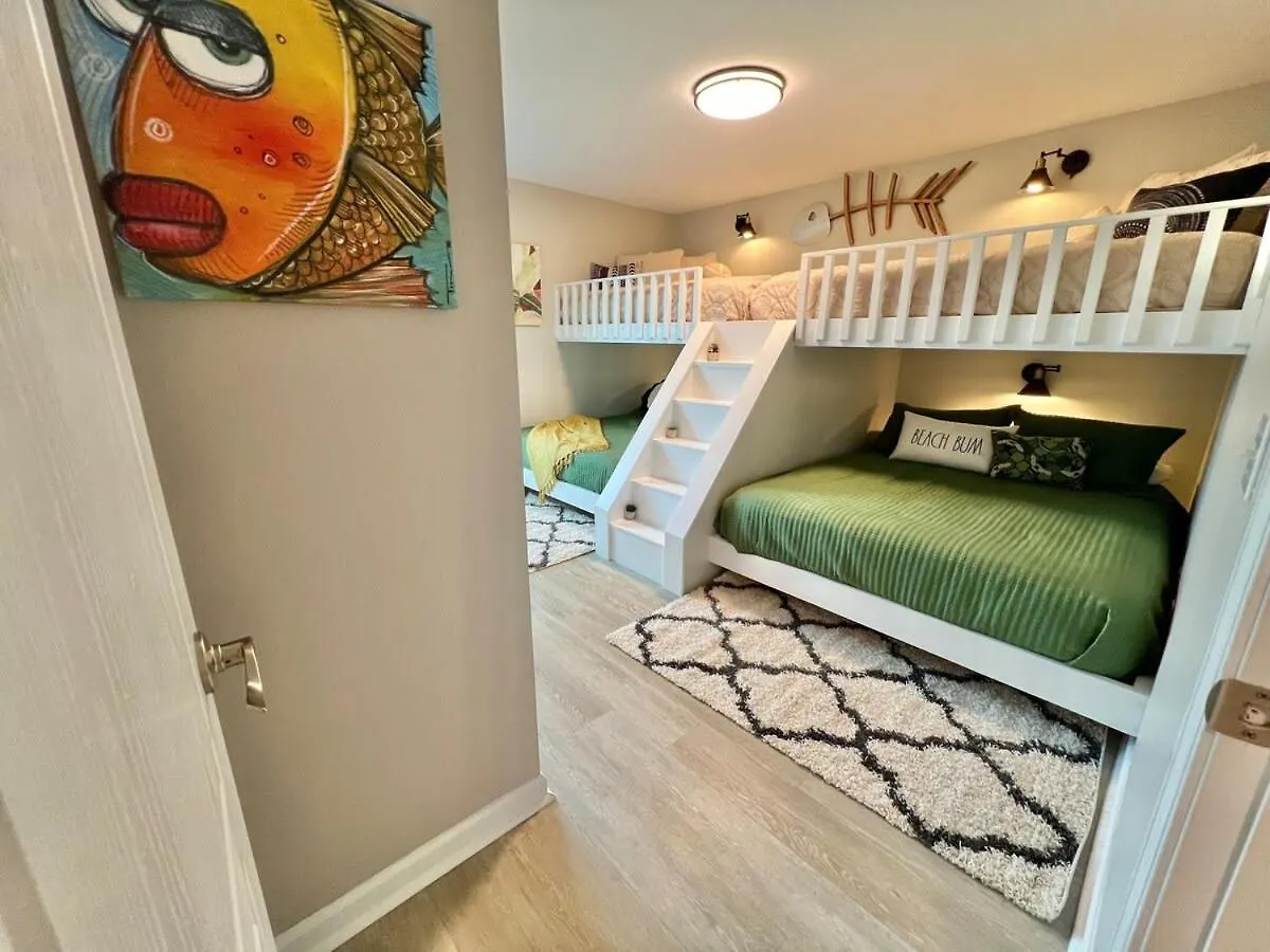 3blk2beach-heatedpool-golfcart4-6-5br-3bath-slps14 Port St. Joe