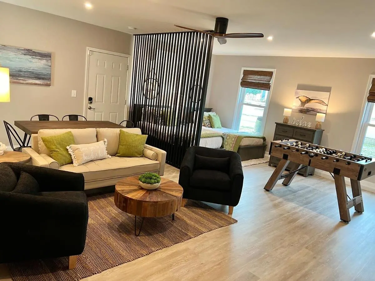 Holiday home 3blk2beach-heatedpool-golfcart4-6-5br-3bath-slps14 *