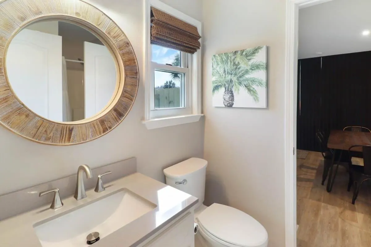 3blk2beach-heatedpool-golfcart4-6-5br-3bath-slps14 *