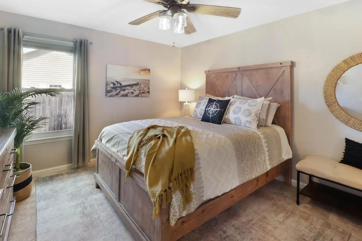 3blk2beach-heatedpool-golfcart4-6-5br-3bath-slps14 * Port St. Joe