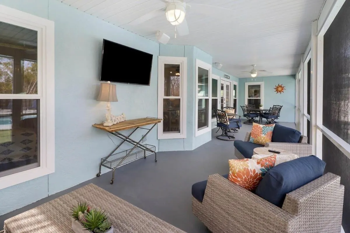 Holiday home 3blk2beach-heatedpool-golfcart4-6-5br-3bath-slps14