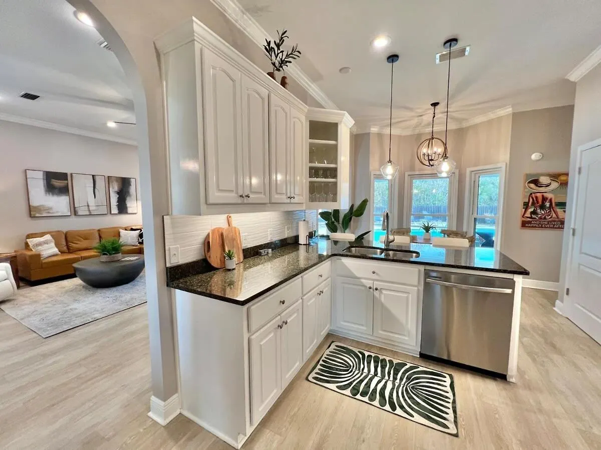 3blk2beach-heatedpool-golfcart4-6-5br-3bath-slps14 Port St. Joe