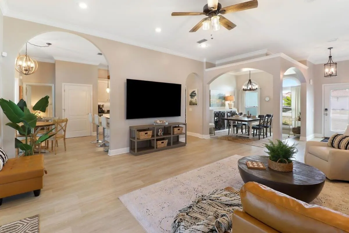 Holiday home 3blk2beach-heatedpool-golfcart4-6-5br-3bath-slps14 *