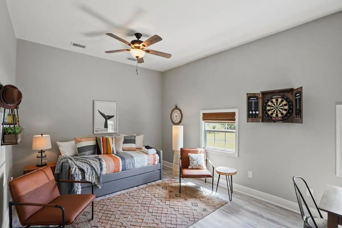 2blk2beach-heatedpool-golfcart4-4-5br-3bath-slps16 Holiday home *