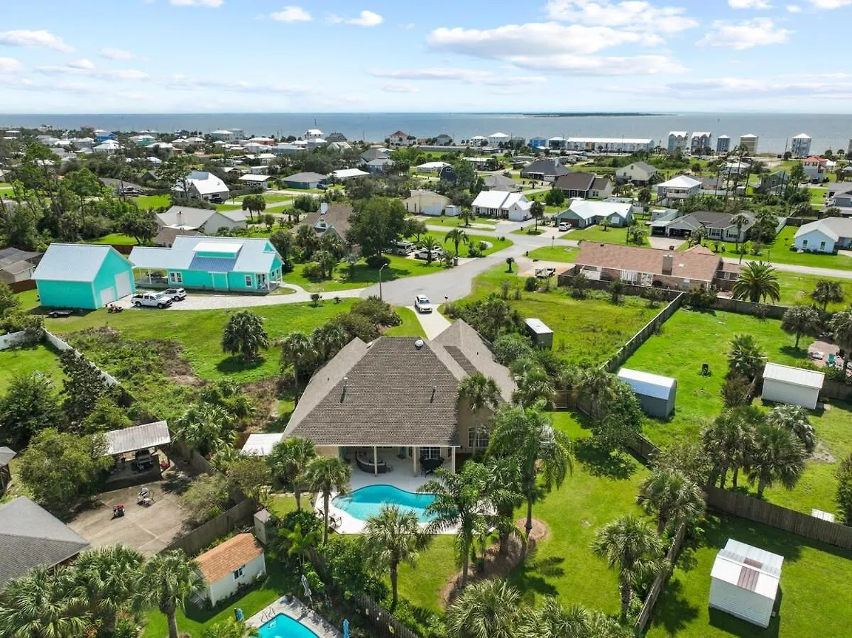 2blk2beach-heatedpool-golfcart4-4-5br-3bath-slps16 * Port St. Joe