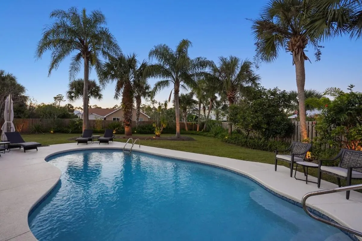 2blk2beach-heatedpool-golfcart4-4-5br-3bath-slps16 Holiday home