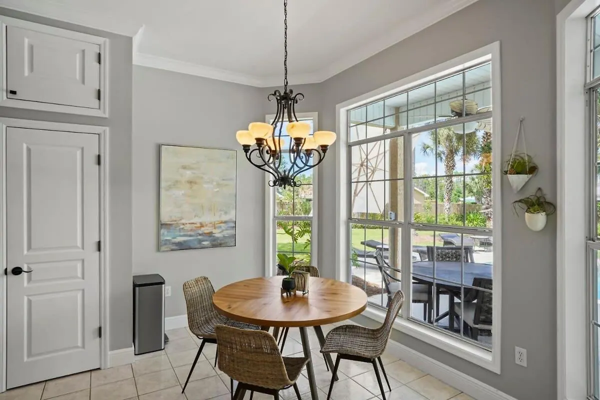 2blk2beach-heatedpool-golfcart4-4-5br-3bath-slps16 Holiday home