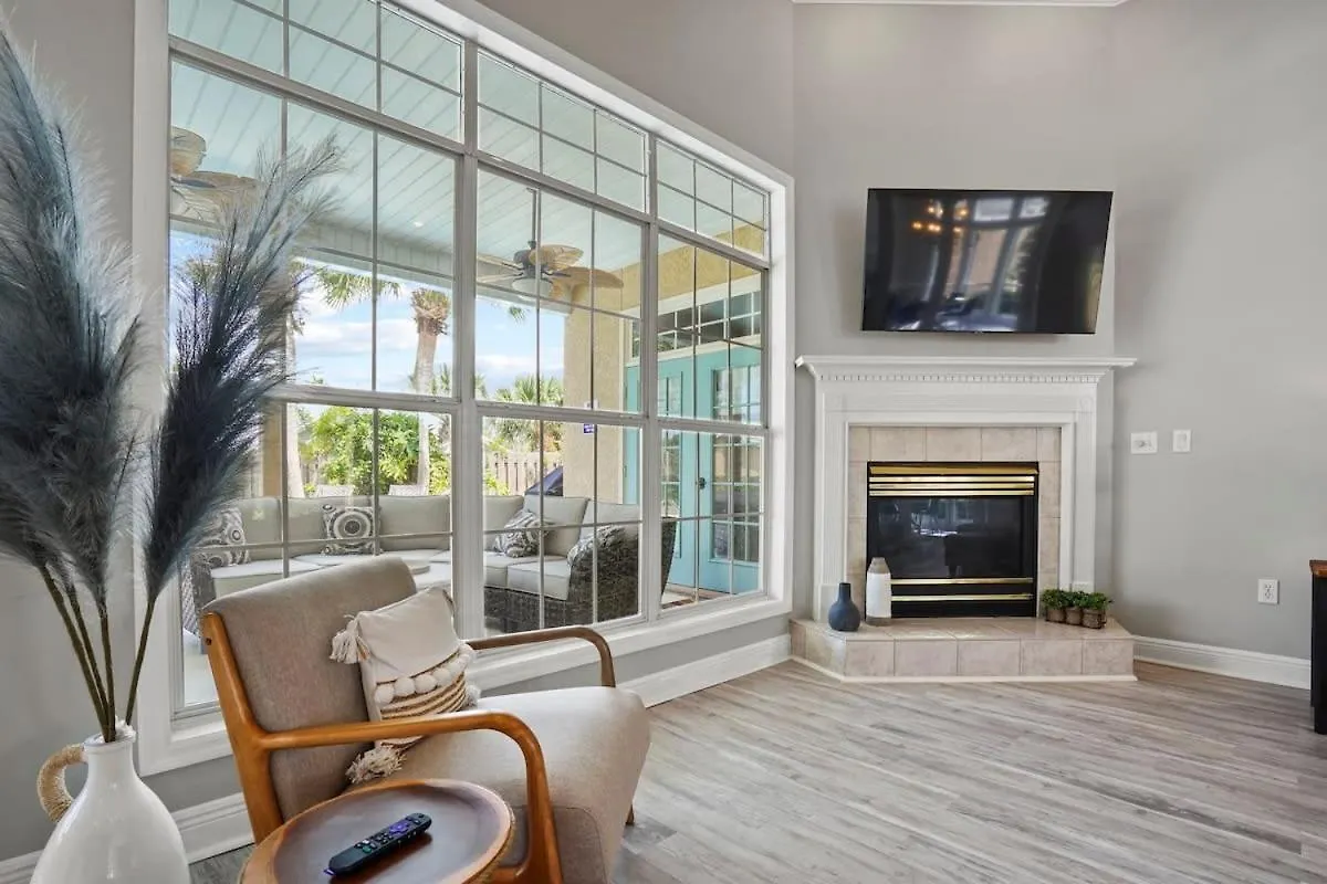 2blk2beach-heatedpool-golfcart4-4-5br-3bath-slps16 Port St. Joe