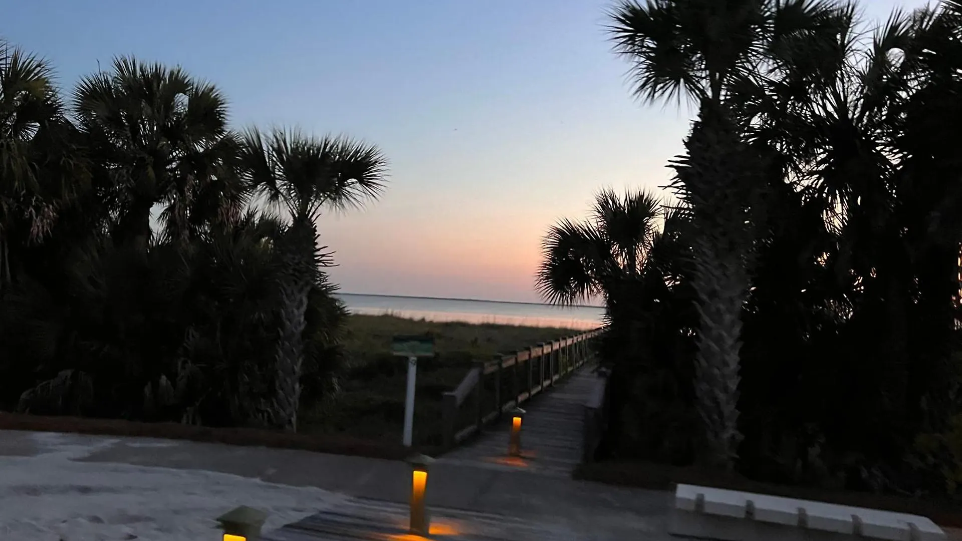 On Seabatical In Windmark Resort! - Bikes, Walk To Beach, Pool, Gear, Golf Cart Avail! *