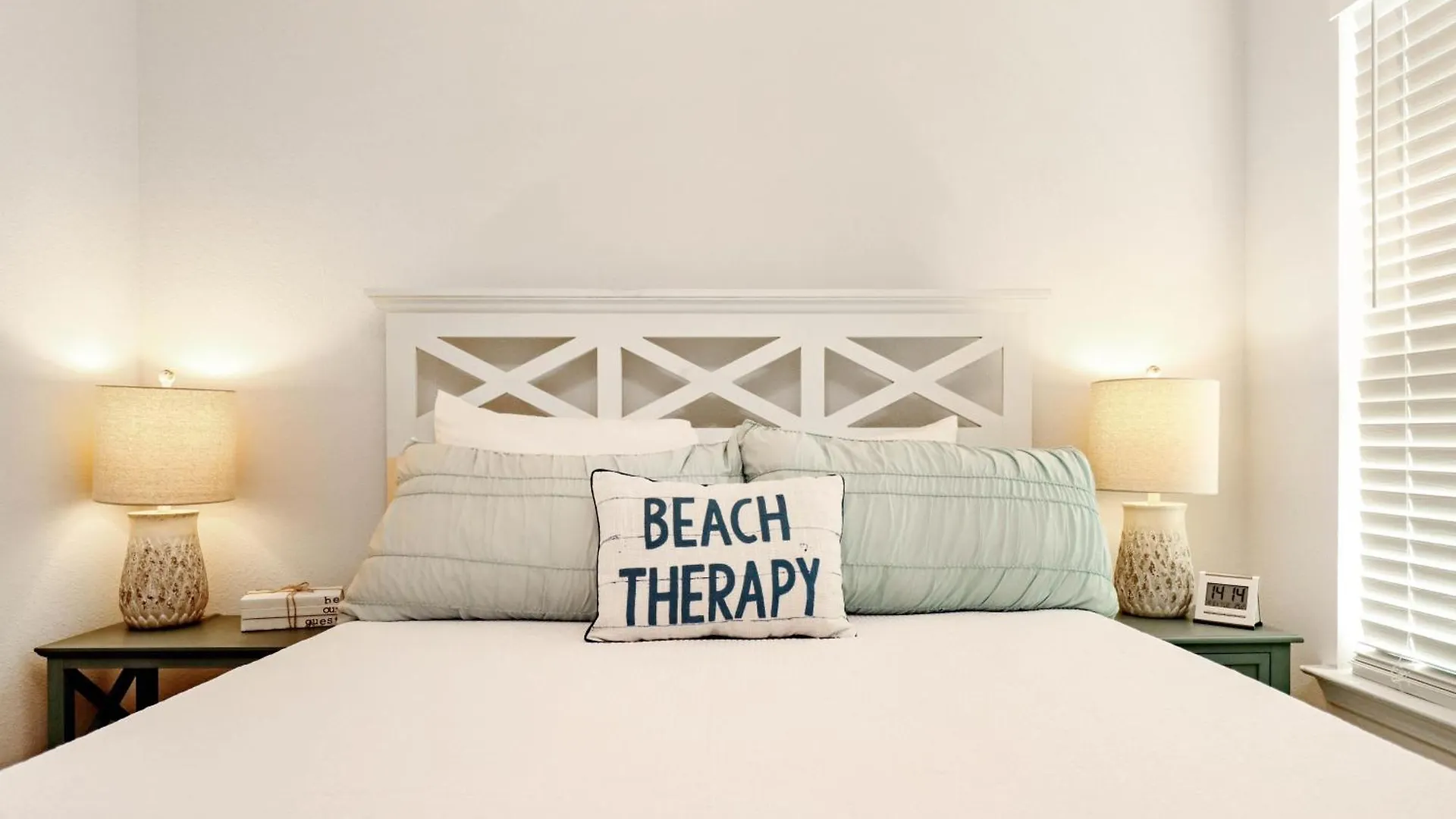 The Blue Bird By Pristine Vacation Holiday home