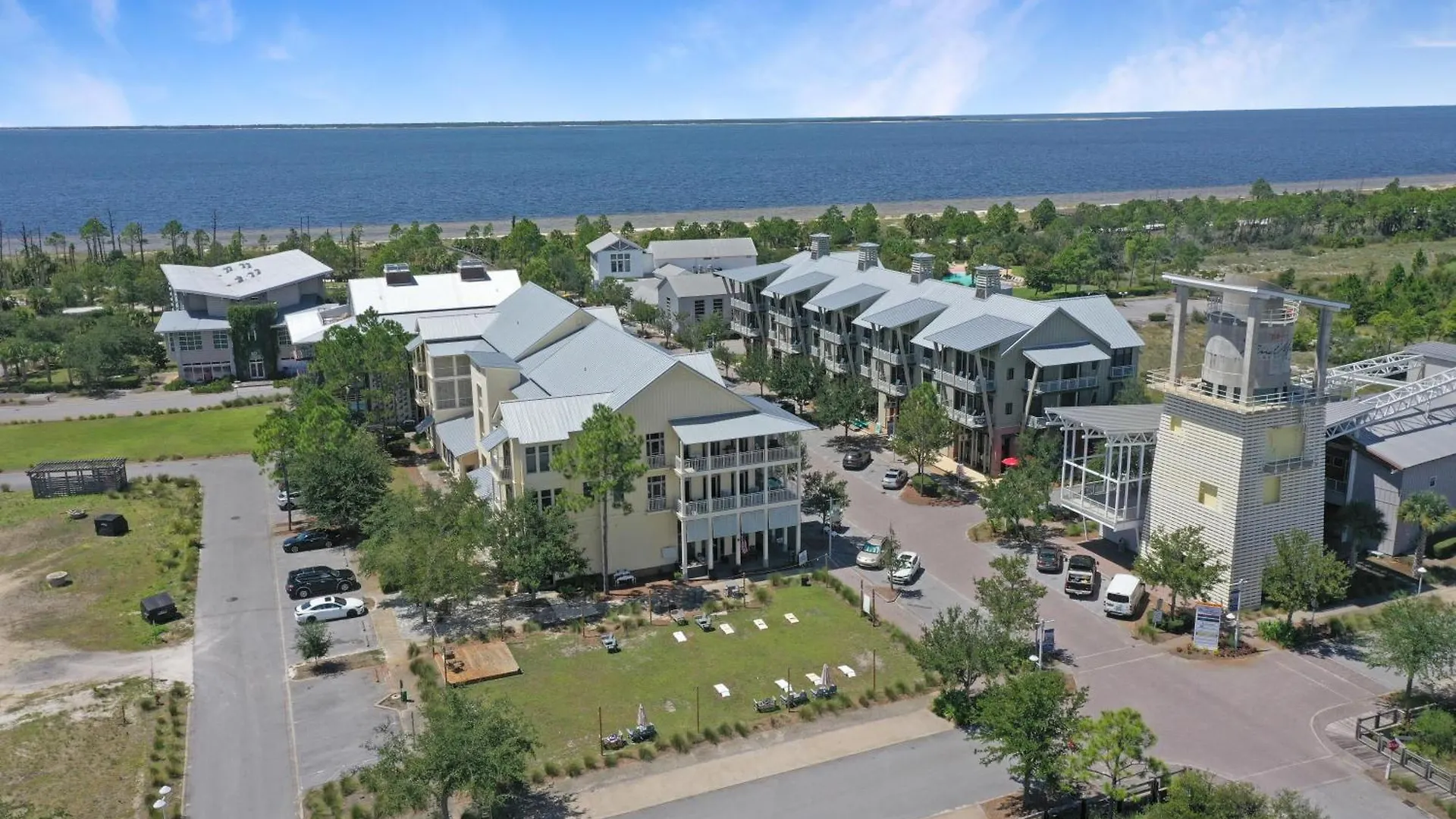 The Blue Bird By Pristine Vacation Holiday home