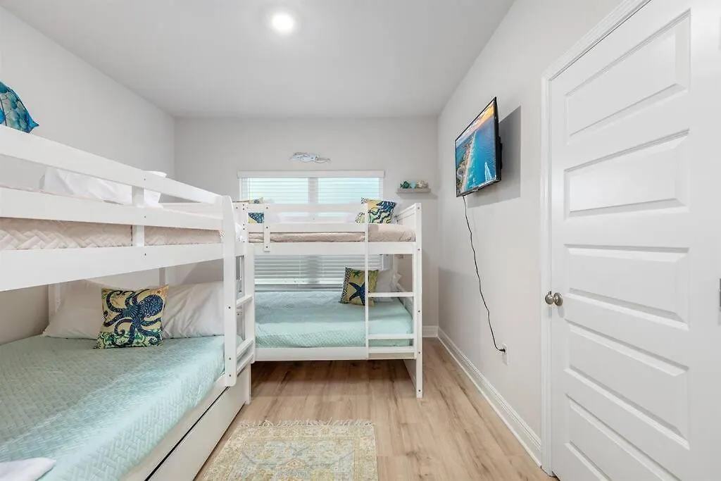 Walk To The Beach, Brand New Luxe House Holiday home Port St. Joe