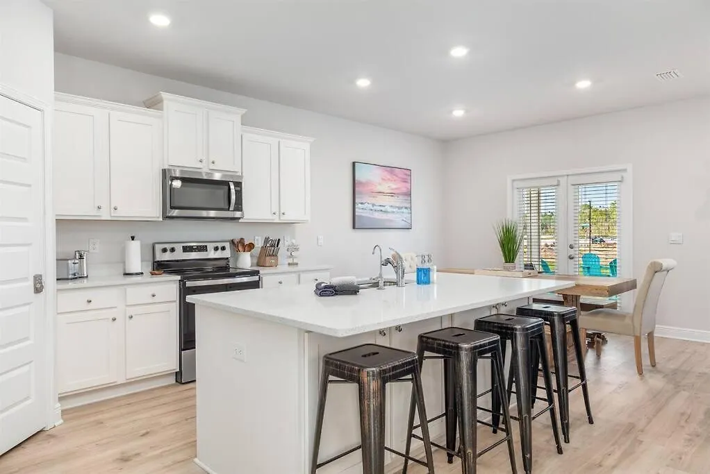 Walk To The Beach, Brand New Luxe House *