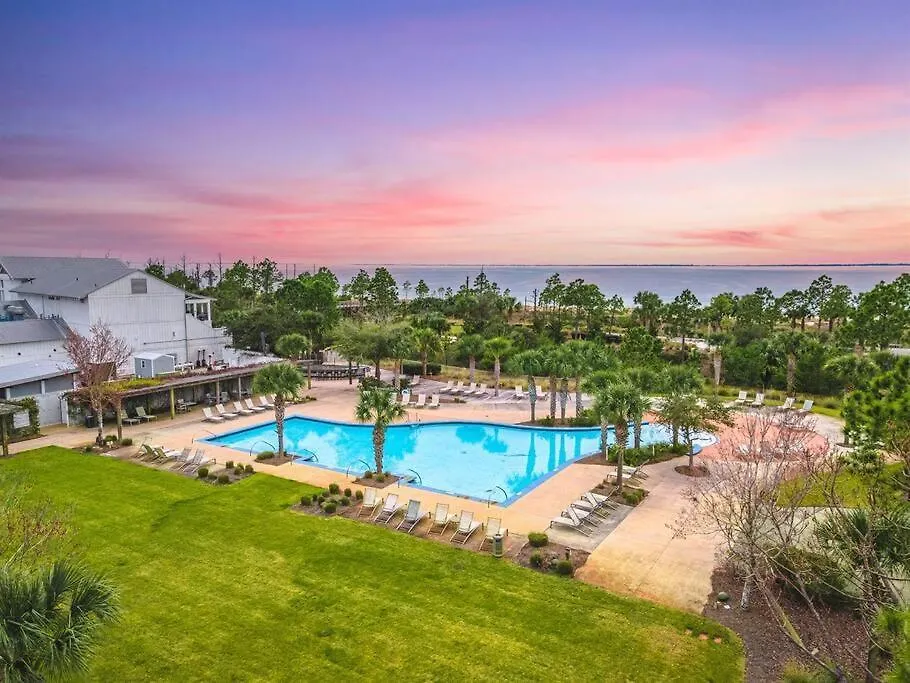 Walk To The Beach, Brand New Luxe House Holiday home