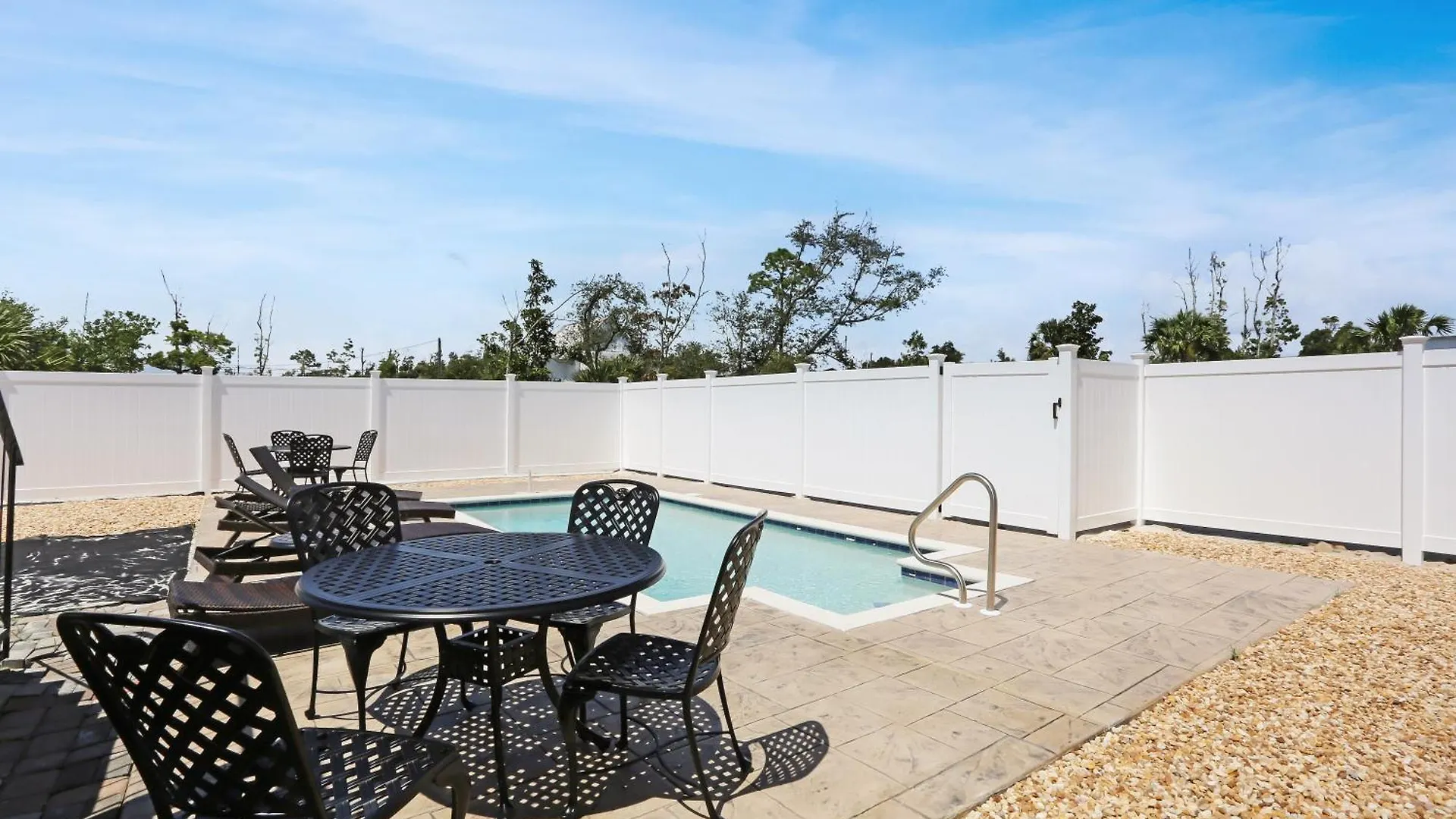 Holiday home Salty Breeze By Pristine Vacation