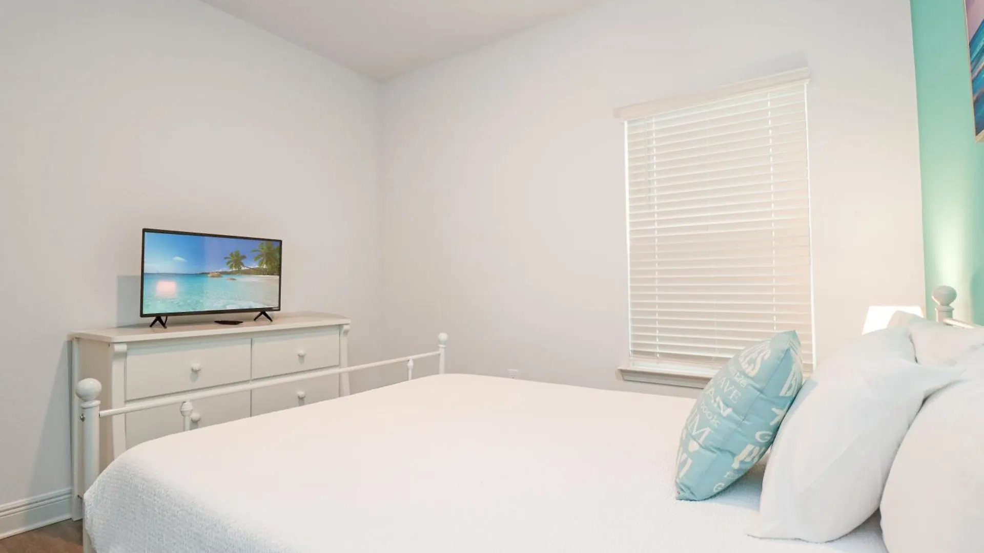 Once Upon A Tide By Pristine Vacation Holiday home *