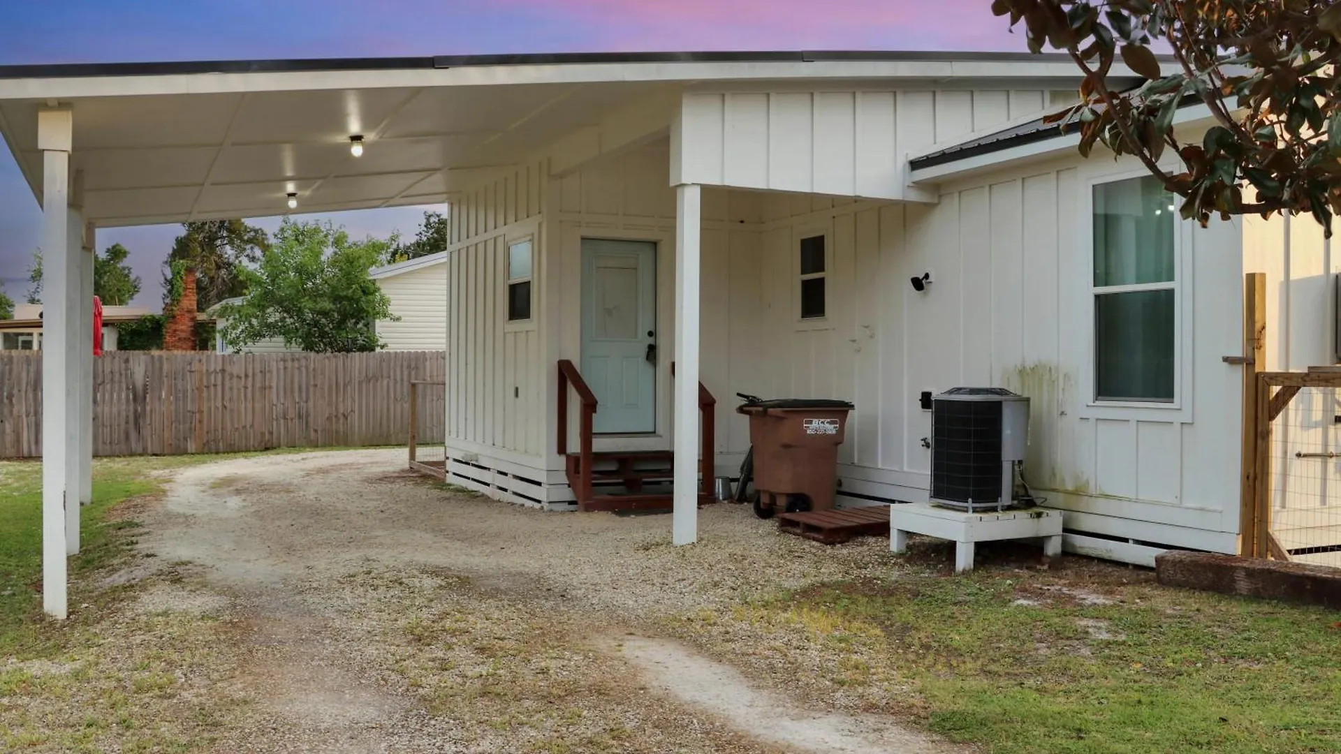 The Surf Ranch By Pristine Vacation Holiday home *
