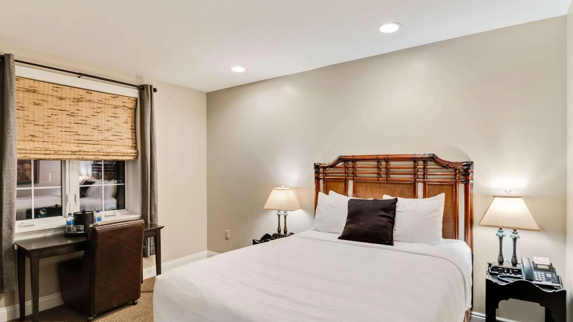The Port And Cottages, Ascend Collection