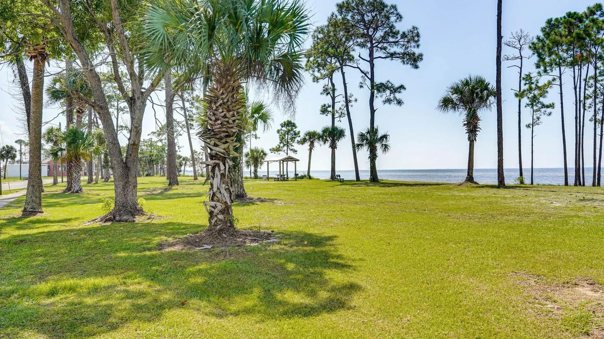 Walk To Bay And Dtwn Port St Joe Paradise With Grill!