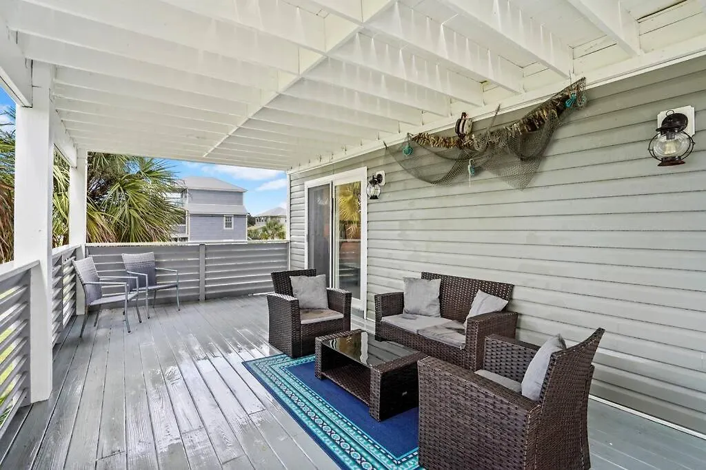 Holiday home A Shore Delight
