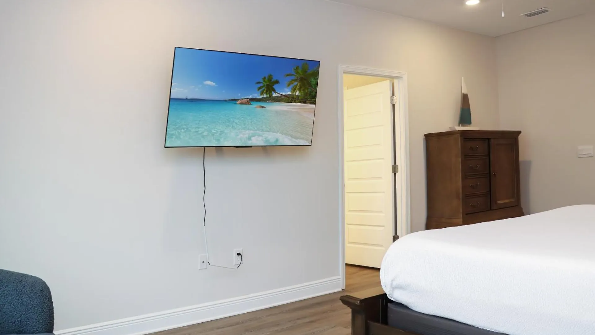 Holiday home Coastal Oasis By Pristine Vacation