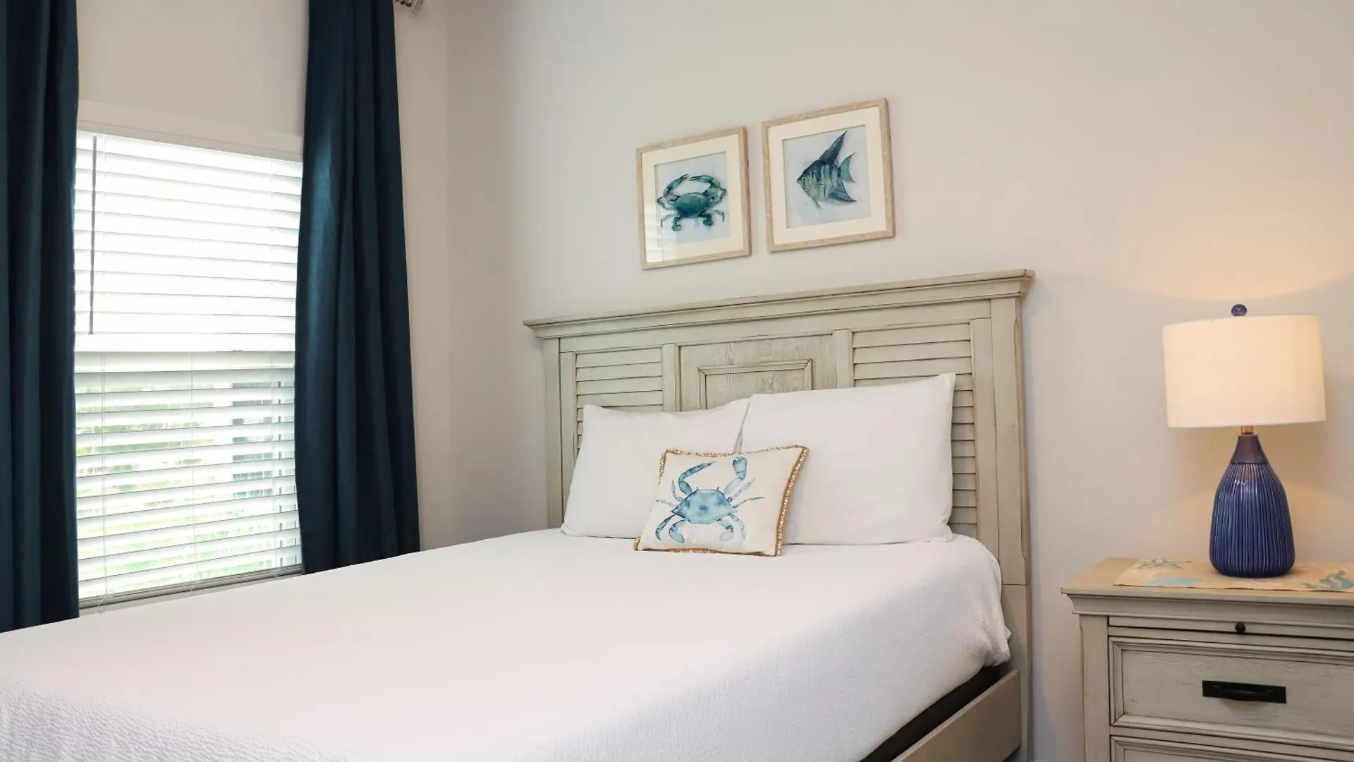 Holiday home Coastal Oasis By Pristine Vacation *