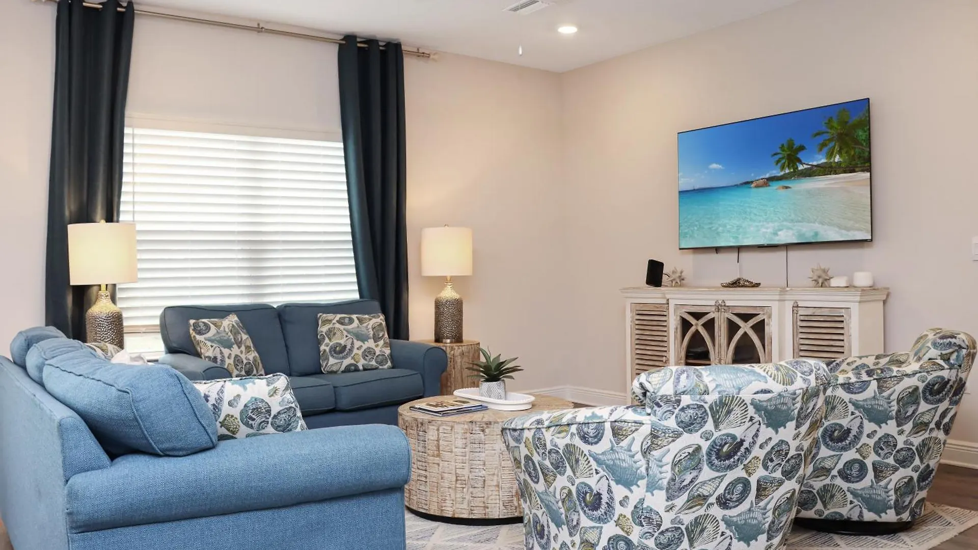 Coastal Oasis By Pristine Vacation *