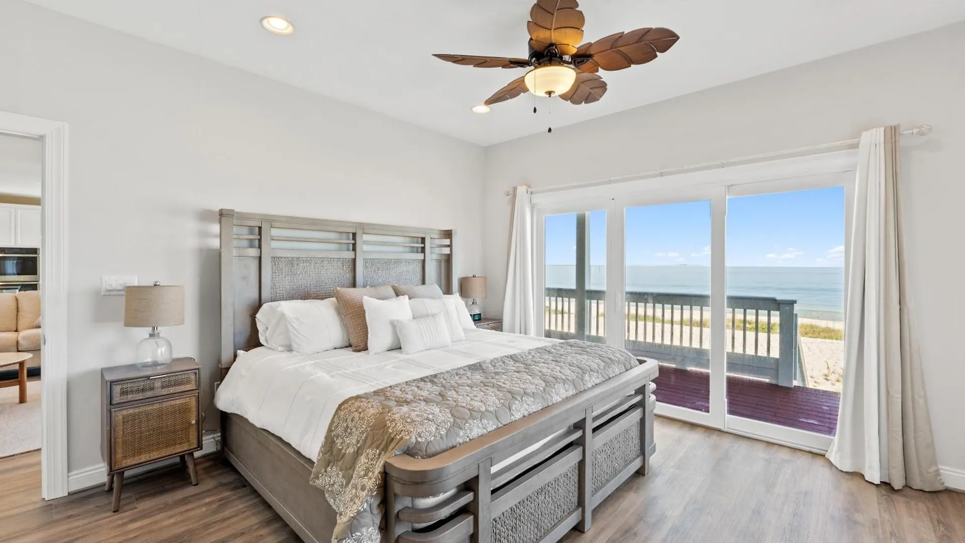Available For Season! St Joe A-go-go - Gulf Front - Pet-friendly Holiday home