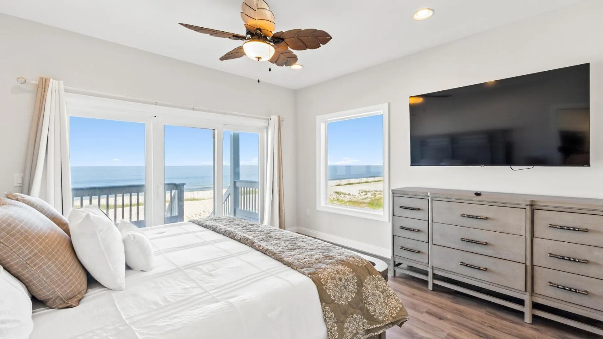 Available For Season! St Joe A-go-go - Gulf Front - Pet-friendly Holiday home Port St. Joe