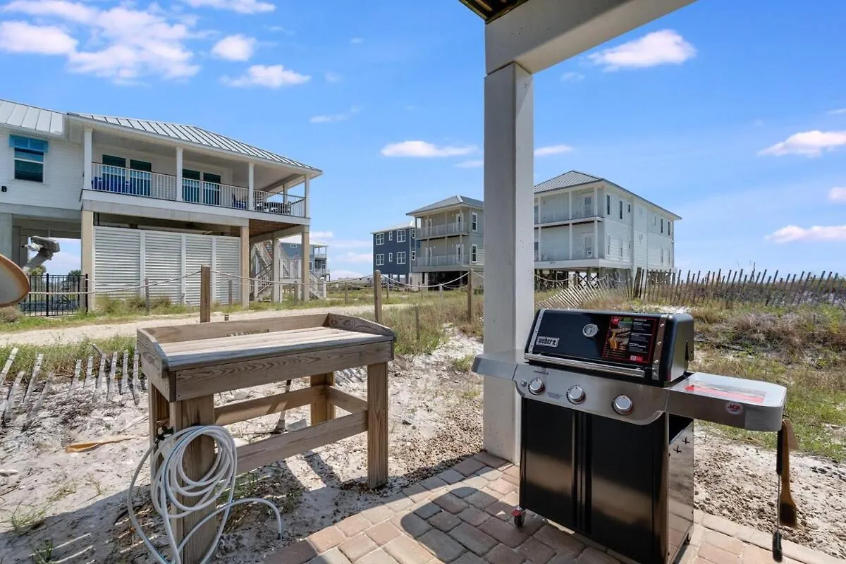 Cape Ocean Front - Jacuzzi - Elevator - Arcade Games! Holiday home