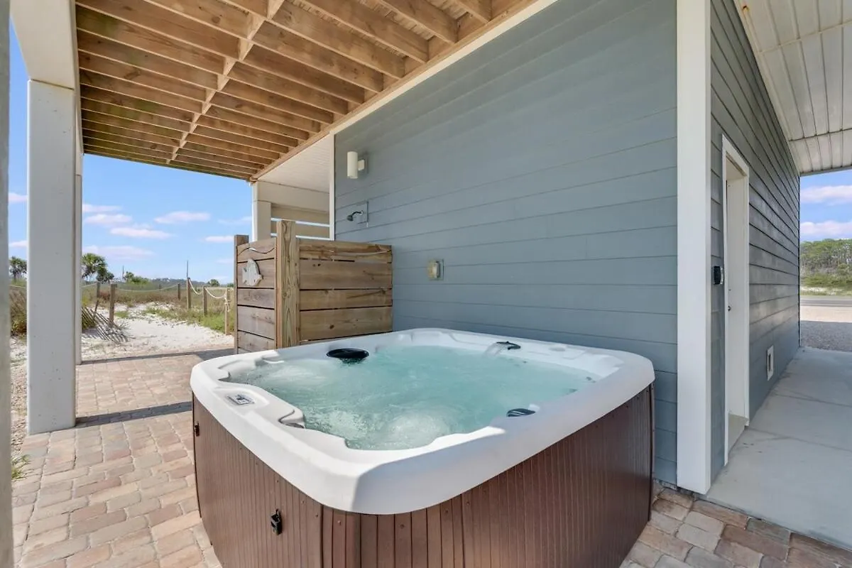 Holiday home Cape Ocean Front - Jacuzzi - Elevator - Arcade Games! *