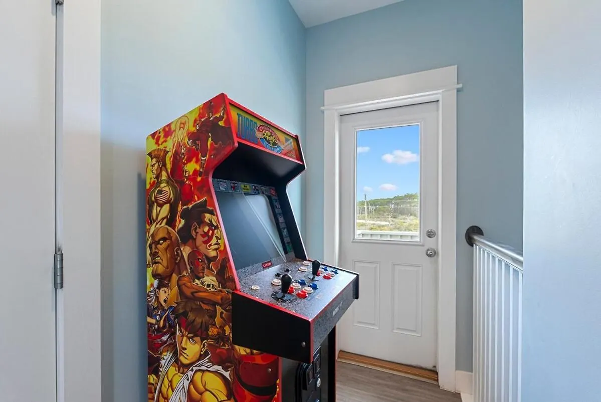 Cape Ocean Front - Jacuzzi - Elevator - Arcade Games! Holiday home *