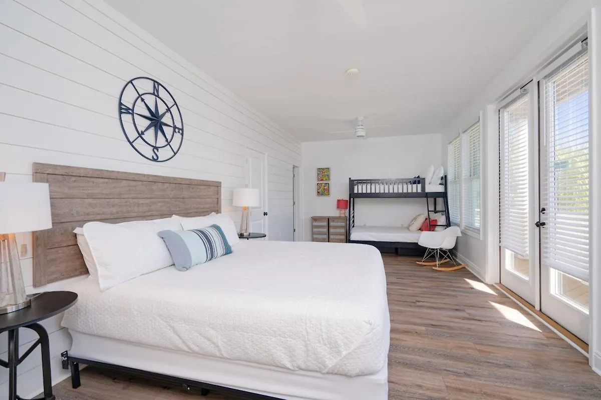 Stunning Front-private Heated Pool & Port St. Joe