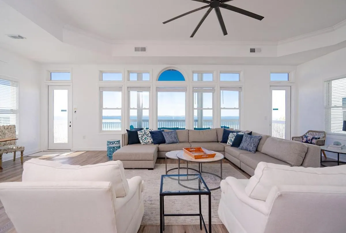 Stunning Front-private Heated Pool &
